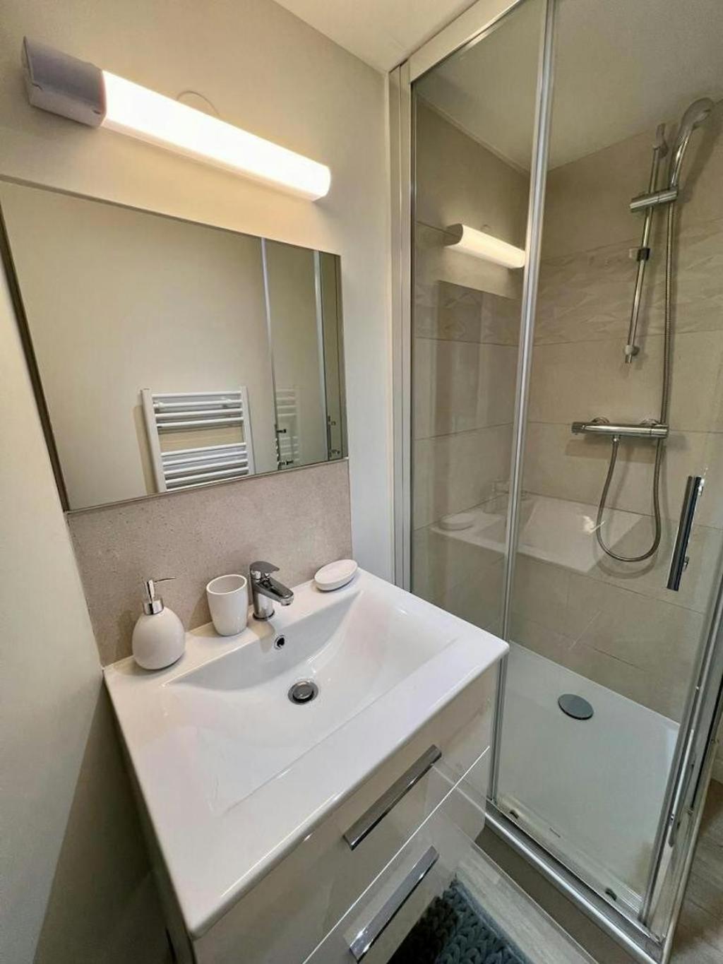 Apartamento L'apparte Saint Michel - T1bis - Metro - Tram *
